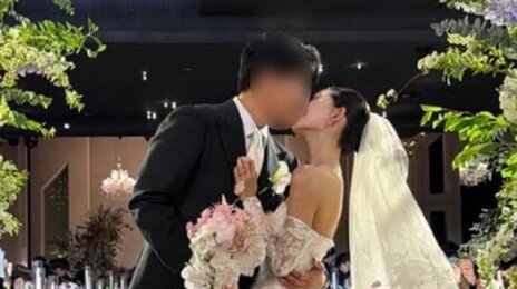 故최진실 딸 최준희가 공개한 결혼식…오빠 손 잡고 입장