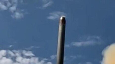 러, 탄두 16개 ICBM ‘사탄2’ 시험발사… ‘뉴스타트’ 만료뒤 핵무기 경쟁 본격화
