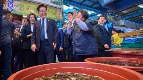 李대통령, 남광주시장 방문…수산물 점포서 꺼낸 말은