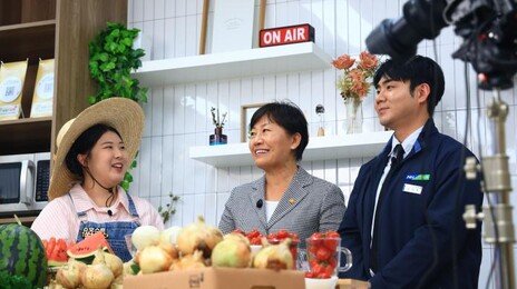“지금 놓치면” 송미령 장관 ‘쇼호스트’ 변신에…16만명 봤다