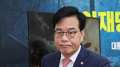 송언석 “국힘에 실망했어도…연기 맵다고 불속 뛰어들 순 없지 않나”