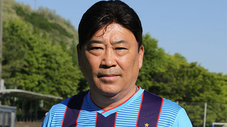 “예순이지만, 주말 조기축구서 25분 4경기도 가뿐”