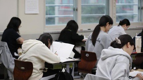 학생 깨어있는 동안 학교 머무는 시간은 21.6%…교육격차 원인 ‘학교 밖’에
