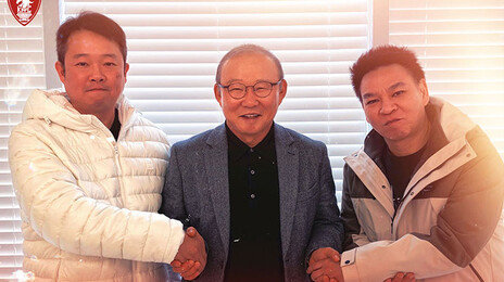 ‘쌀딩크’ 박항서, 태국 사령탑으로 그라운드 복귀