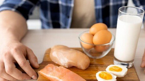 단백질 부족 노인, 근력 떨어져…화장실 이용 힘들수도