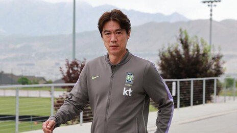 홍명보 “정몽규 사의 굉장히 당황스럽다”