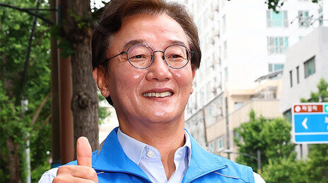 전재수, 부산 승기 잡았다…통일교 논란 넘어 ‘잠룡’ 반열에