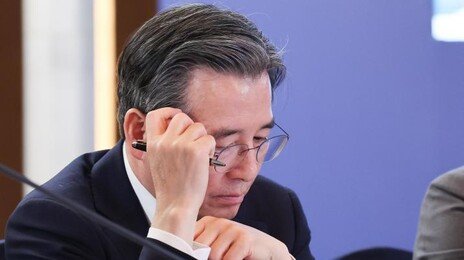 김용범 “취임 1년, 코스피 8000·환율 1550원…낯선 과제들”