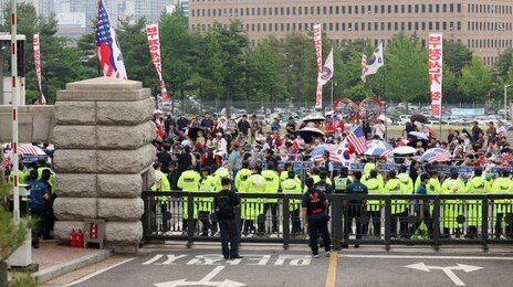 선관위 일 터지면 “혁신위” “신뢰특위” 셀프개혁… 매번 흐지부지