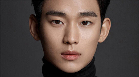 누명 벗은 김수현, 광고 촬영으로 1년만에 활동 재개