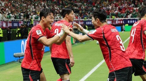 황인범 동점골-오현규 역전골…체코에 2-1 ‘짜릿한 첫승’