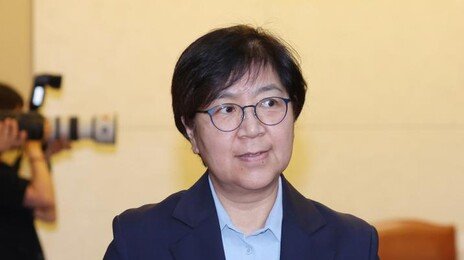 정은경 복지장관 “탈모 치료 건강보험 적용 방안 하반기 추진”