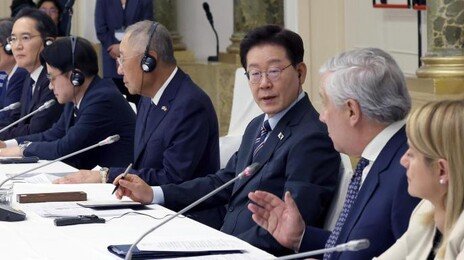 韓-EU 등 ‘北비핵화’ 강조에… 北 “평화 가면 벗어던져, 적대 불변”