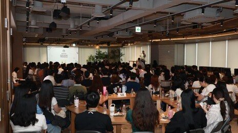 스벅 전 매장, 22일 오후 3시에 문닫고 역사·감수성 교육받는다