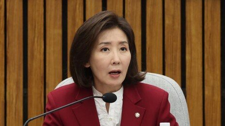 李 ‘건설노조 유죄’ 비판에…나경원 “삥뜯는 건폭에 면죄부 주나”