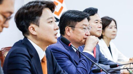 이준석 만난 정점식 “李정권 폭주 함께 막아야”