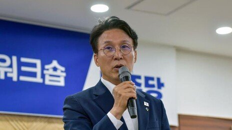 김민석, 전남광주 시의원 행사에… 당권 도전 ‘텃밭 세몰이’