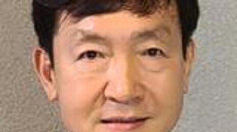 매연 20% 뿜는 건설기계, 전동화 개조 허용해야[기고/임기상]