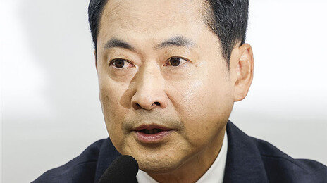 위기때면 단식-입원, ‘소나기’ 피하는 장동혁