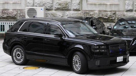 日다카이치, ‘달리는 집무실’ SUV 탄다…총리 전용차 6년만에 교체