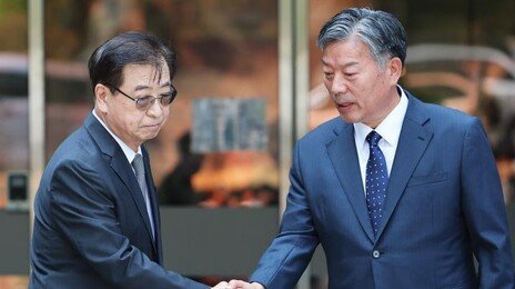 檢 ‘서해 공무원 피격’ 상고 포기…서훈·김홍희 무죄 확정