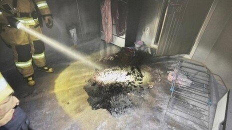 층간소음 번지수 잘못 찾아…윗집 문 부수고 불 지른 70대 실형
