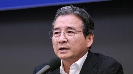 靑도 ‘N% 성과급 제한’ 추진 공식화