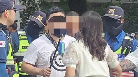 ‘올공 시위’서 경찰에 침뱉고 욕설한 40대女 구속영장
