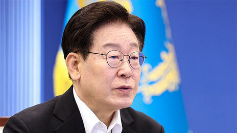 李, 호르무즈 잔류 韓선박 추가 통과에 “공직자 노고 치하”