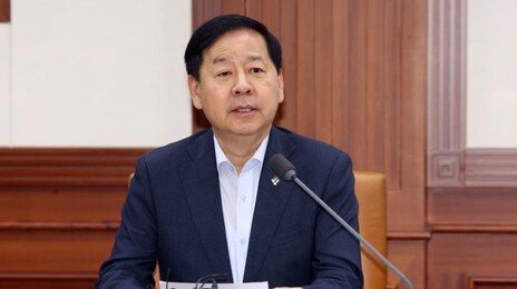 구윤철 “석유 최고가격 현행 수준보다 인하…농축수산물도 할인”