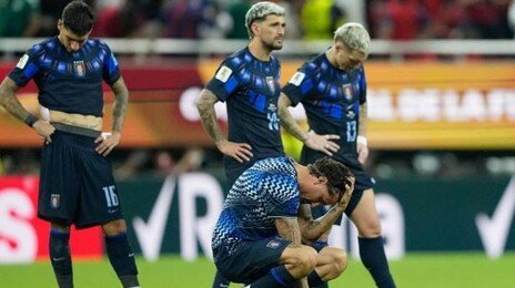32강 탈락 우루과이, 귀국 전세기 취소…스코틀랜드는 감독 자진사퇴