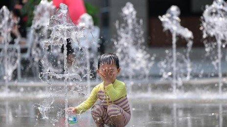 전국 폭염 위기경보 ‘주의’로 격상…“더운 시간대 야외활동 자제”
