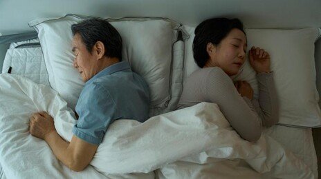 “7시간 자야 건강?”…27만명 수면 데이터가 뒤집은 통념