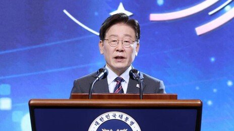 李 “빗장 걸린 北의 대문 열릴 때까지 두드릴 것”