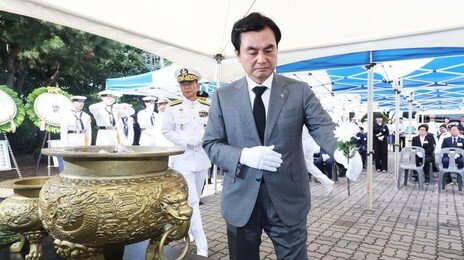‘안규백 탈영 의혹’ 재점화… 野 “병적 기록 공개하라”