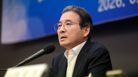 국힘 “김용범, ‘오징어 게임’ 증시 주범…李, 즉각 경질하라”