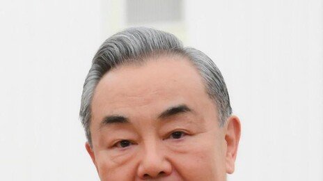 왕이, 내달 방한 조율… 한중 고위급 교류 재개될듯