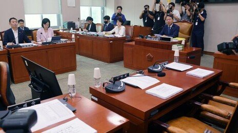 국회법 ‘숙려기간’ 무시, 법안 330건 과속 통과