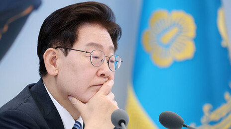 李 “아직도 업무 모르는 기관장 있어…경고 말씀 드린다”