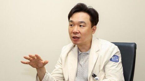 “쉰 목소리, 입속 궤양, 목의 혹… 3주 지나면 두경부암 의심하라”