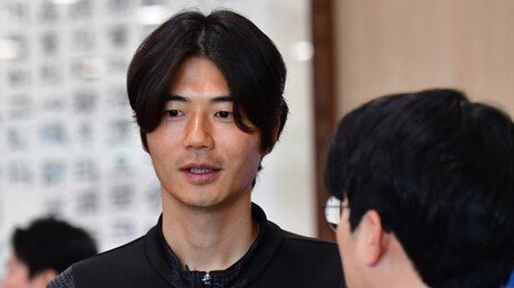 기성용 “축구인들 각성해야…나는 무언가 했나 많은 생각들어”