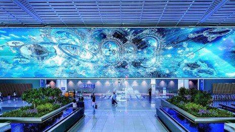 미디어 아트부터 설치미술 작품까지… 미술관이 된 국제공항