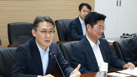 금융위 부위원장 “장기 연체자 채무조정은 당당한 권리”