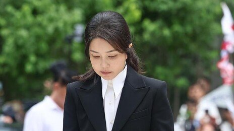 김건희, 종합특검 출석해 ‘관저 이전’ 조사…대부분 진술 거부