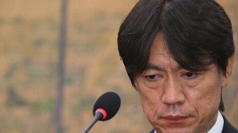 ‘심판 성접대’ 축구협회 “각종 잡음 깊이 사과…현재는 없어”