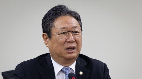 與황희 “폐기될 버스 개조… 청년 임시주택 활용” 논란