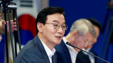 ‘통일교 금품의혹 증거인멸’ 혐의 전재수 前보좌관들에 징역형 구형