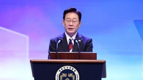李 “오래된 전쟁 끝낼 남북 당사자 논의 시작하자”