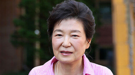 박근혜, 국힘 연찬회 참석하나…정점식 초청에 “검토”