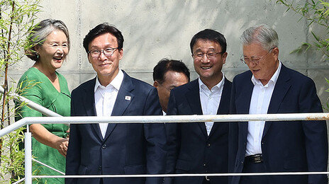 김민석 맞이한 文 “전대 내상 깊어…포용-화합에 각별한 노력을”